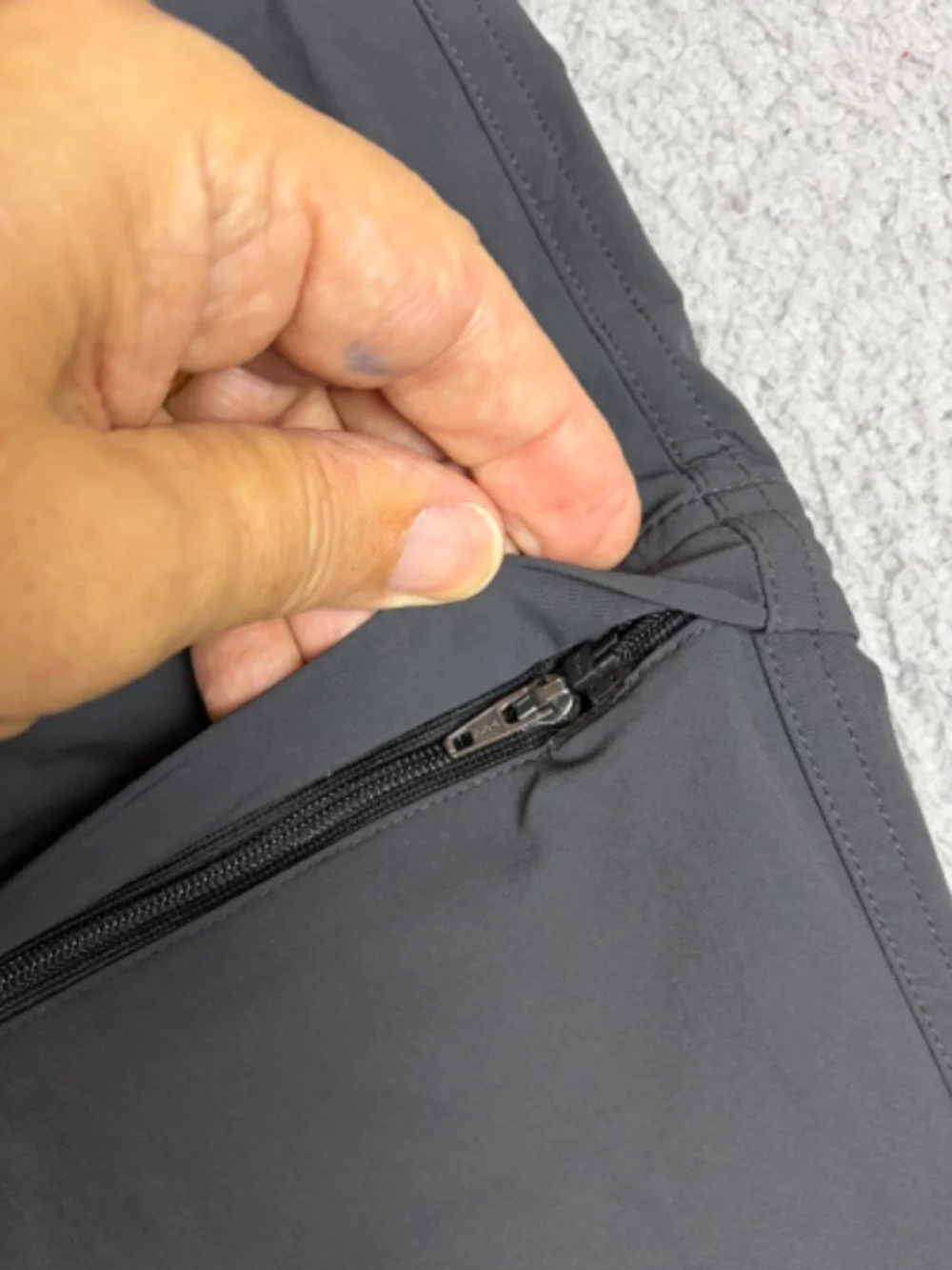 REI Convertible Pants Mens XXL Tall Gray Zip Off Cargo Stretch Hiking Outdoor